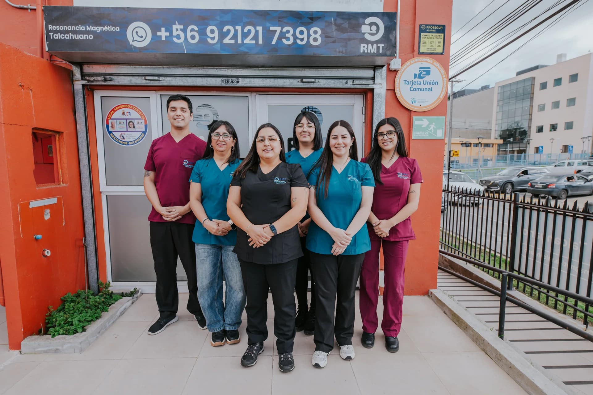 Equipo profesional de Resonancia Magnética Talcahuano